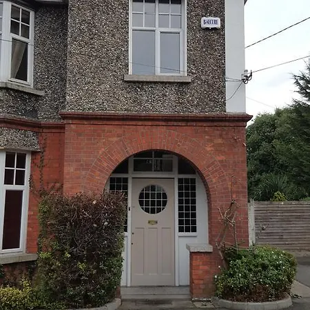 Alojamento de Acomodação e Pequeno-almoço Silver Eagle 4*